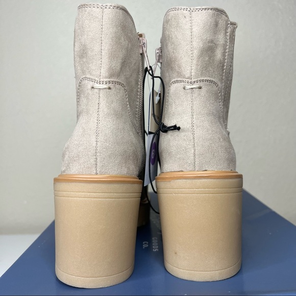 NEW Universal Thread Women's Katrina Platform Boots - Picture 9 of 13